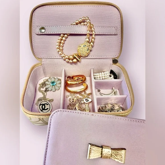 Coach Jewelry Box Zip Around/Divided Sections EUC Lavender&tan plaid w/kissingCs - Picture 4 of 10